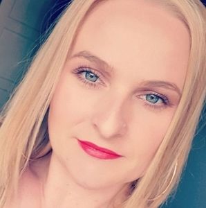 Meet your Posher, Amy new